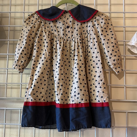 Girls Vintage Jill Lynn Heart Pattern Dress with Bib Collar - Picture 6 of 7